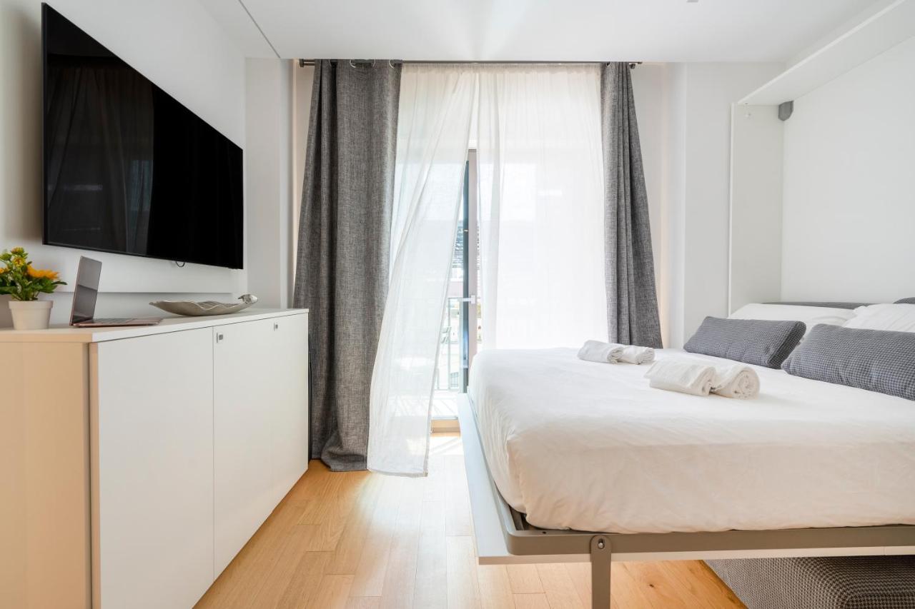 Twelve12 - Universita & Stazione Aparment Bari Exterior foto